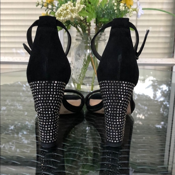 Black suede Gianni Bini sandals with ankle strap - Picture 3 of 9